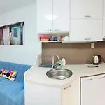 Sirma's Unique Artsy Modern Quiet 1-bdrm In The Heart Of Apartment *