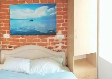 Sirma's Unique Artsy Modern Quiet 1-bdrm In The Heart Of