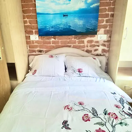 Sirma's Unique Artsy Modern Quiet 1-bdrm In The Heart Of Apartament Skopje