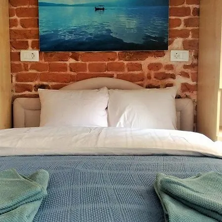 Apartmán Sirma's Unique Artsy Modern Quiet 1-bdrm In The Heart Of Skopje