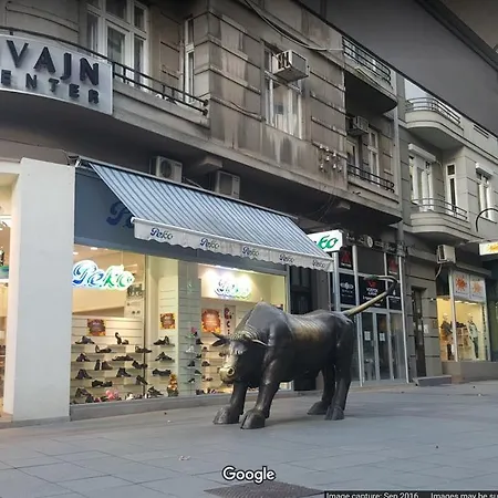 Sirma's Unique Artsy Modern Quiet 1-bdrm In The Heart Of Apartmán Skopje