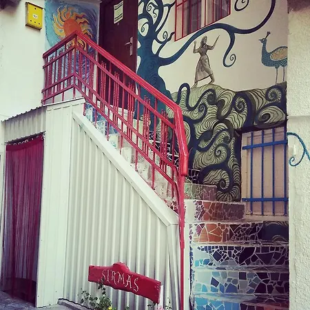 Sirma's Unique Artsy Modern Quiet 1-bdrm In The Heart Of *