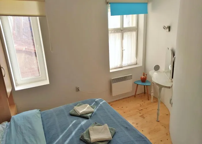 Sirma's Unique Artsy Modern Quiet 1-bdrm In The Heart Of