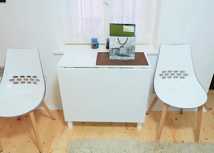 Sirma's Unique Artsy Modern Quiet 1-bdrm In The Heart Of 아파트 *